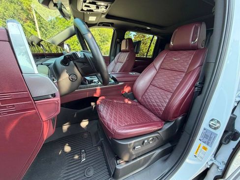 Used 2026 Cadillac Escalade ESV Sport w/ Touring Package AWD/4WD image 12