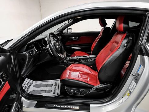 Used 2017 Ford Mustang Premium w/ Ecoboost Performance Package image 4