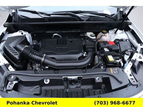 Used 2023 GMC Acadia SLT image 35