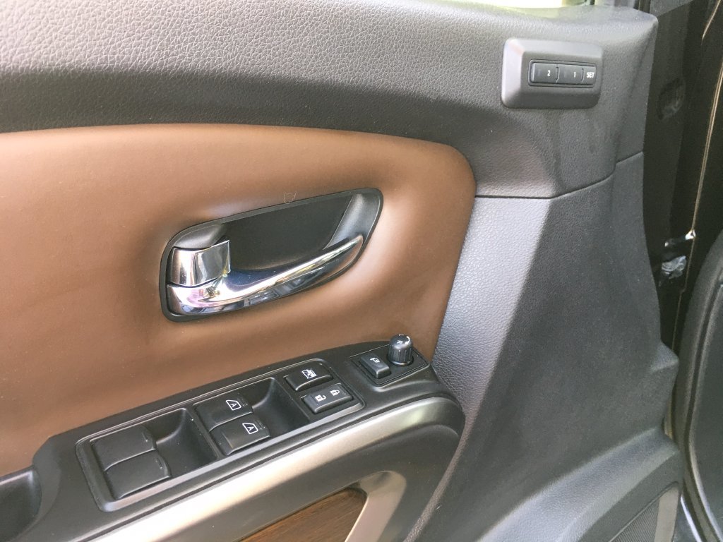 Used 2017 Nissan Titan Platinum Reserve RWD image 21