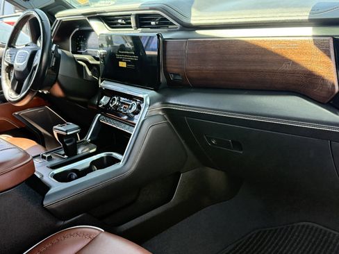 Used 2023 GMC Sierra 1500 Denali Ultimate image 24