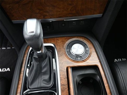 Certified 2023 Nissan Armada SL w/ Captain's Chairs Package image 3