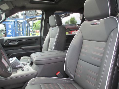 New 2026 GMC Sierra 2500 AT4X AWD/4WD image 12