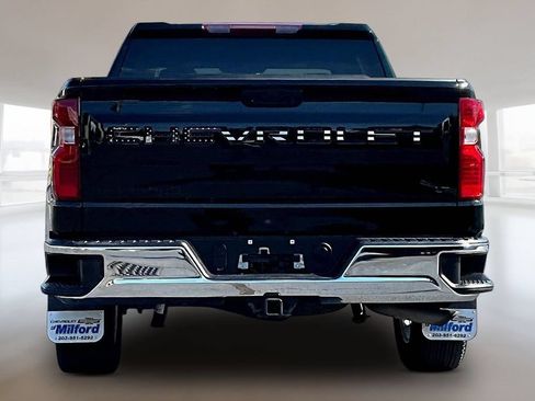 Used 2023 Chevrolet Silverado 1500 LT AWD/4WD image 5