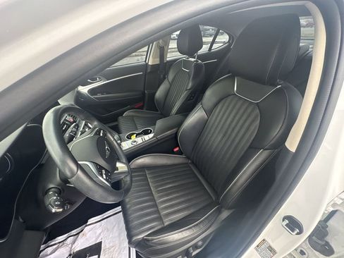 Used 2022 Genesis G70 2.0T w/ Prestige Package image 13