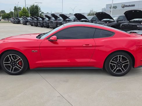 Used 2021 Ford Mustang GT RWD image 2