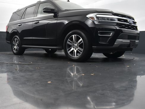 Used 2024 Ford Expedition Limited image 41