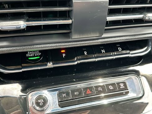Used 2023 Lincoln Corsair FWD image 20