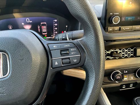 Used 2023 Honda Accord LX image 10
