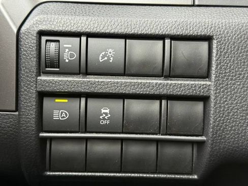 Used 2024 Toyota Tacoma TRD Sport AWD/4WD image 27