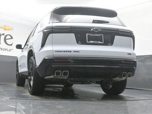 New 2026 Chevrolet Traverse RS w/ LPO, Floor Liner Package image 33