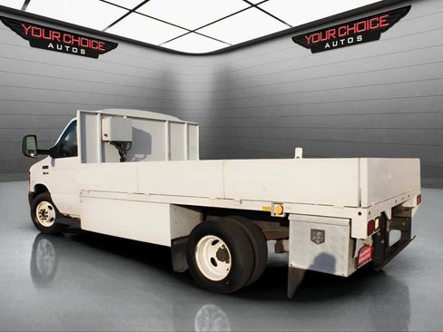 Used 2011 Ford E-450 and Econoline 450 Super Duty RWD image 7