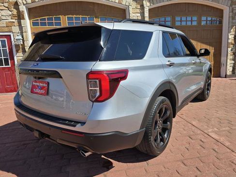 Used 2023 Ford Explorer ST-Line w/ Class IV Trailer Tow Package image 3