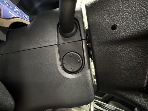 Used 2022 Ford F350 Lariat w/ Lariat Ultimate Package image 22