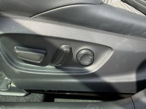 Used 2021 Toyota Corolla XSE FWD image 10