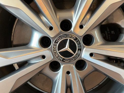 Used 2020 Mercedes-Benz C 300 4MATIC Sedan image 55
