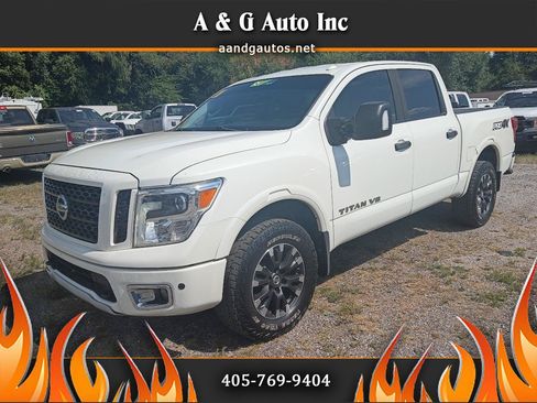 Used 2018 Nissan Titan PRO-4X AWD/4WD image 1