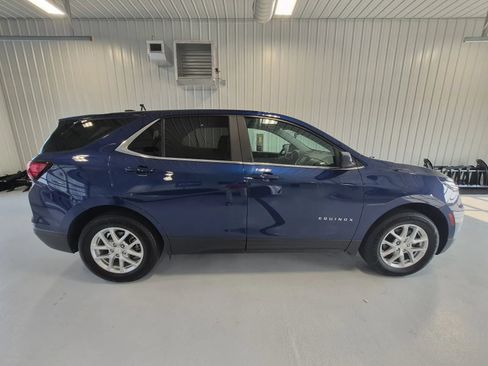 Used 2023 Chevrolet Equinox LT AWD/4WD image 2