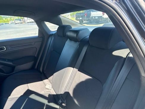 Used 2023 Honda Civic Sport image 12