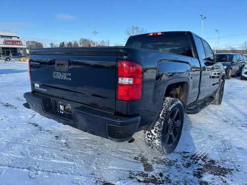 Used 2017 GMC Sierra 1500 4WD Double Cab 143.5 image 5