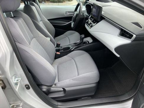 Certified 2024 Toyota Corolla SE image 30