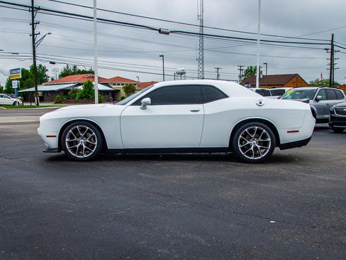 Used 2023 Dodge Challenger GT RWD image 4