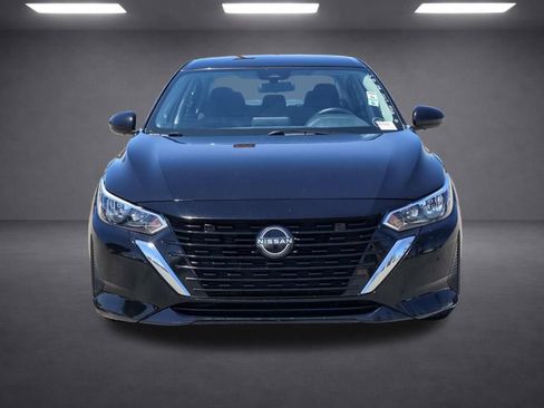 Used 2024 Nissan Sentra SV FWD image 9