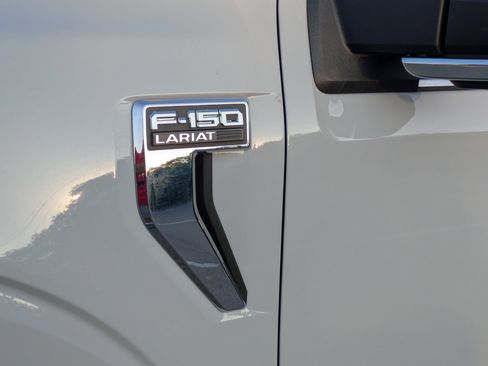 Certified 2024 Ford F150 Lariat w/ FX4 Off-Road Package AWD/4WD image 12