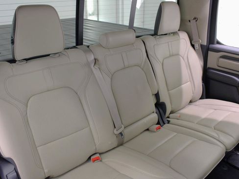 Used 2019 RAM 1500 Limited w/ Advanced Safety Group AWD/4WD image 50