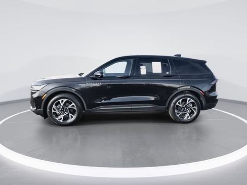 Used 2024 Lincoln Nautilus Premier w/ Jet Appearance Package AWD/4WD image 5