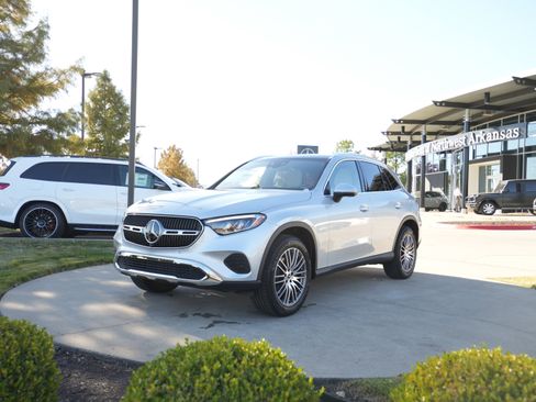 New 2026 Mercedes-Benz GLC 300 4MATIC image 3