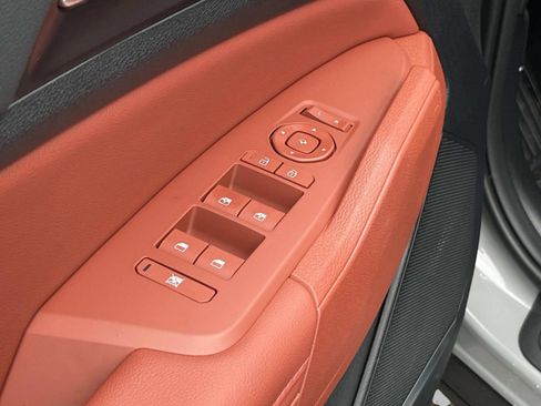 New 2026 Kia Sportage SX FWD image 23