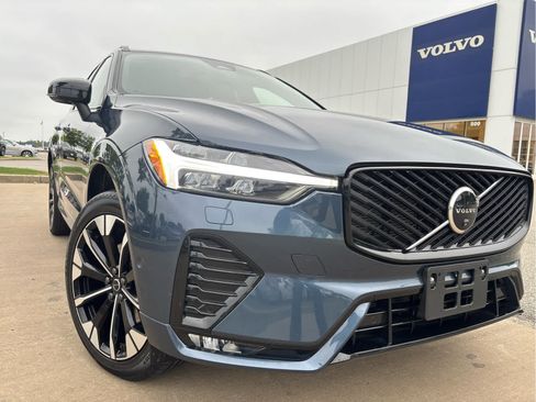 Used 2026 Volvo XC60 B5 Plus AWD/4WD image 6