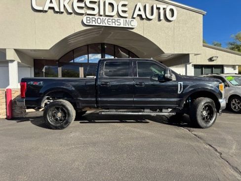 Used 2019 Ford F350 Lariat image 11