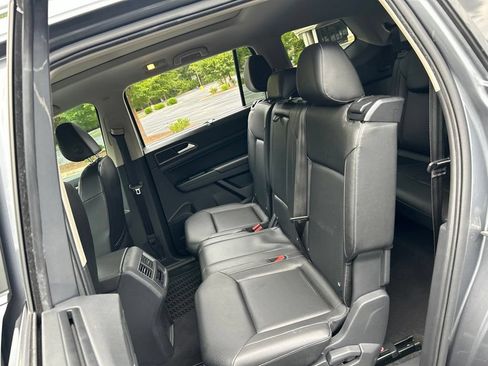 Used 2019 Volkswagen Atlas SEL FWD image 44