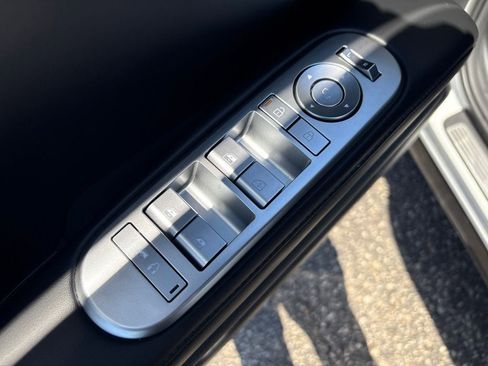 Used 2026 Hyundai Palisade Calligraphy FWD image 12