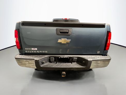 Used 2011 Chevrolet Silverado 1500 LT w/ Florida Edition RWD image 6