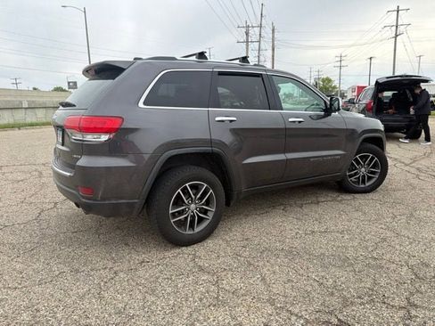 Used 2018 Jeep Grand Cherokee Limited AWD/4WD image 5