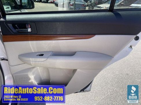 Used 2014 Subaru Outback 2.5i Limited w/ Moonroof Package AWD/4WD image 15
