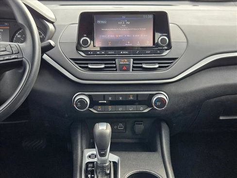 Used 2023 Nissan Altima 2.5 S image 14