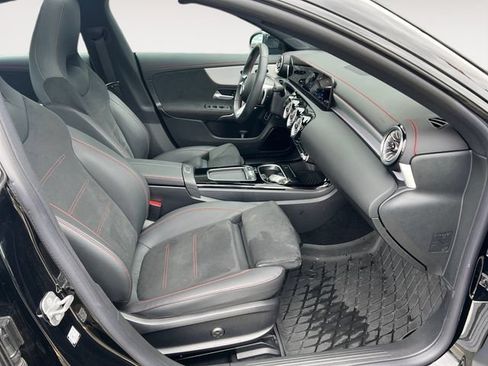 Certified 2026 Mercedes-Benz CLA 250 4MATIC image 21