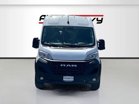 Used 2023 RAM ProMaster 2500 w/ Advance Safety Group (B) FWD image 2