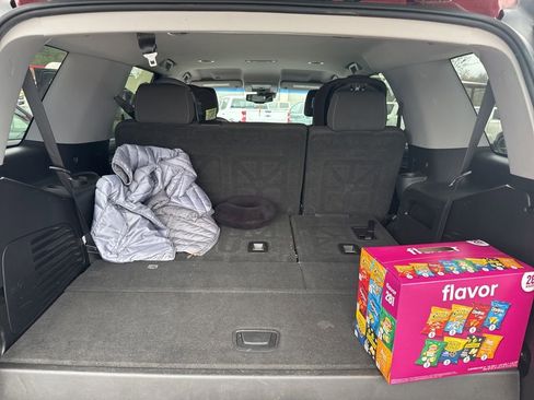 Used 2019 GMC Yukon SLE w/ SLE Value Package image 11