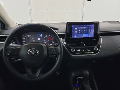 Used 2024 Toyota Corolla LE FWD image 12