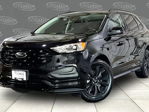 Used 2024 Ford Edge SE w/ Black Appearance Package AWD/4WD image 3