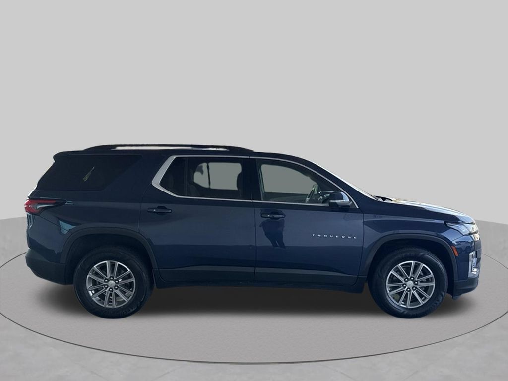 Used 2023 Chevrolet Traverse LT FWD image 10