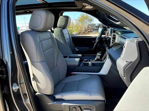 Used 2025 Toyota Tundra Limited image 8