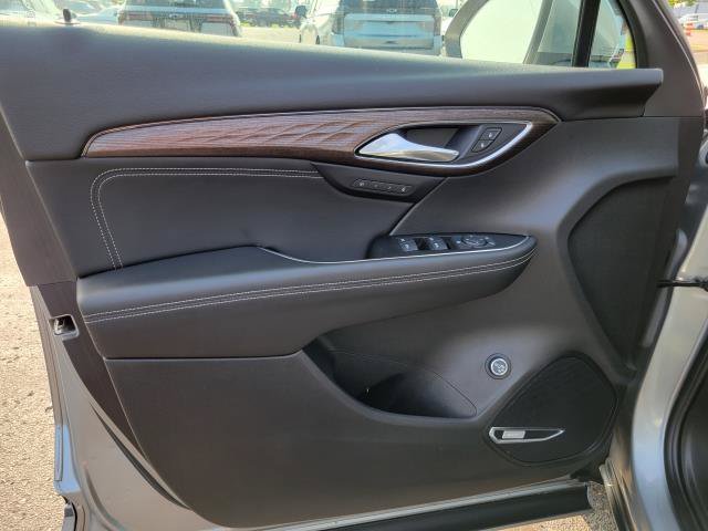 Used 2023 Buick Envision Avenir AWD/4WD image 6