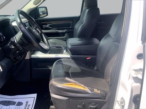 Used 2017 RAM 1500 Laramie w/ Convenience Group RWD image 7