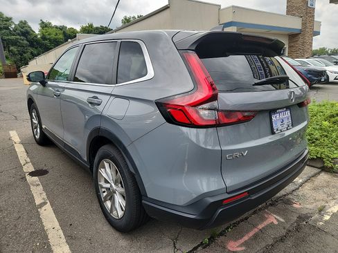 Used 2023 Honda CR-V EX image 4